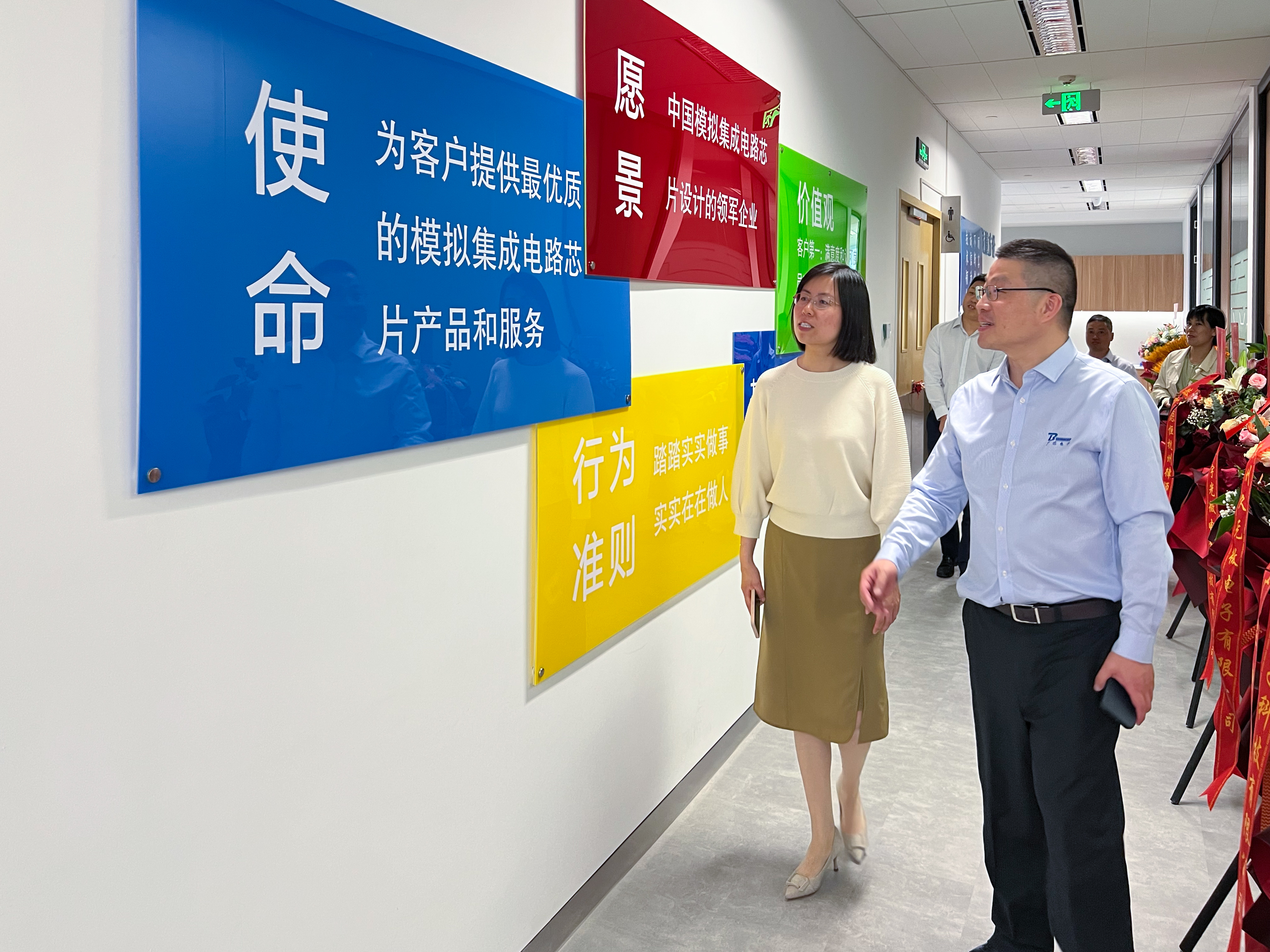 1684222304152545.jpg 6fd8fc0848a2a59a3f9878db979c40d.jpg